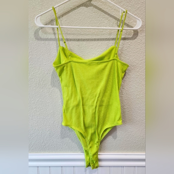 Neon Yellow/Green Bodysuit Size Small All in Favor - Picture 7 of 11